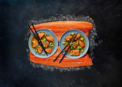 ฟยอร์ดเทราต์ซาชิมิกับซอสพอนซึ