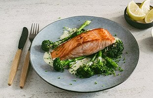 แซลมอนย่างซอสเลมอนบัตเตอร์สด