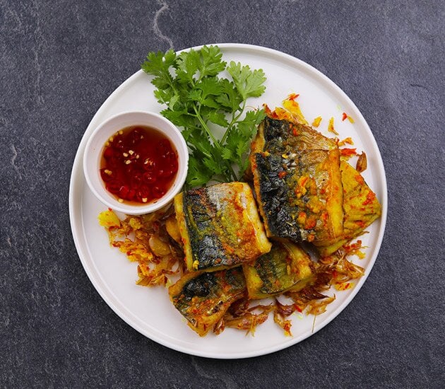 นอร์วีเจียนซาบะทอดขมิ้น