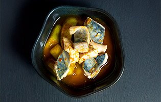 แกงเหลืองนอร์วีเจียนซาบะกับก้านคูณ